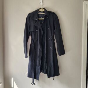 BANANA REPUBLIC - Black trench coat - small - great condition w belt